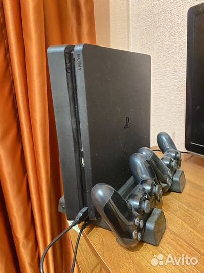 Sony PS4 slim 1tb