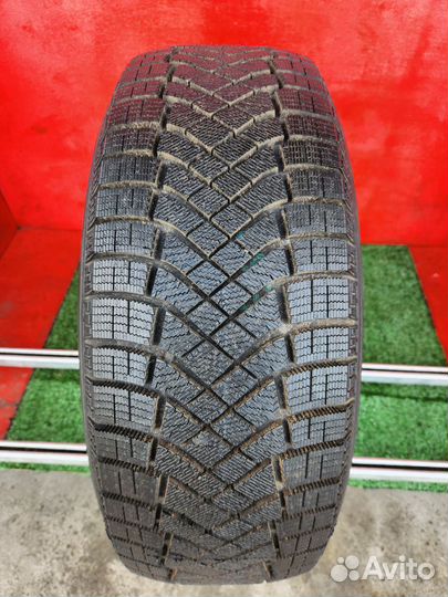 Pirelli Ice Zero FR 215/60 R16