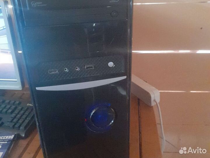 Системные блоки с мониками