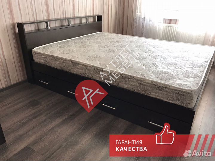Кровать двухспальная