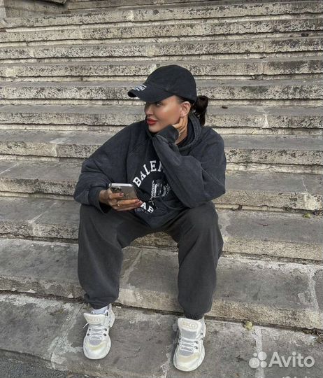 Спортивный костюм женский balenciaga