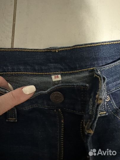 Шорты levis 28