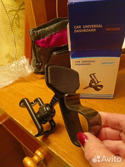 3 держателя для телефона в машину
