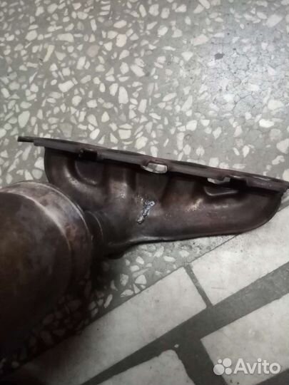 Выпускной коллектор на volkswagen Polo
