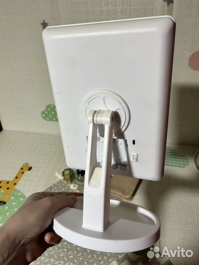 Парфюм женский, зеркало, украшения