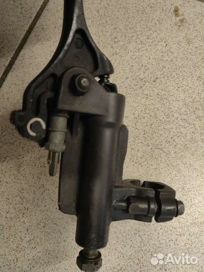 Тормозная машинка brp ski-doo mxz renegade 800