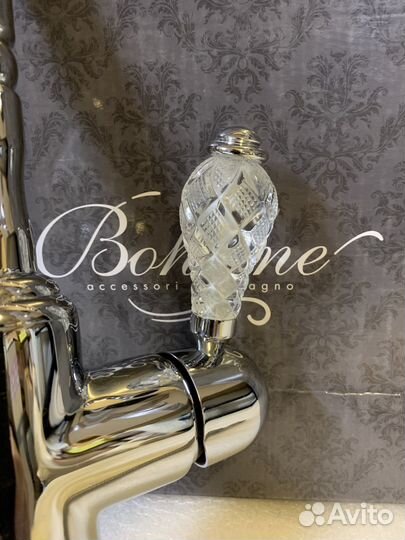 Смеситель для раковины Boheme