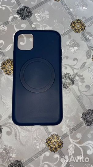 Чехол на iPhone 11