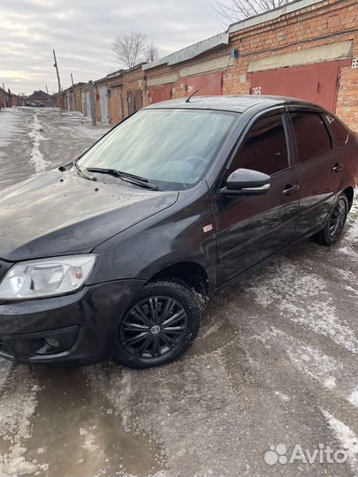 LADA Granta 1.6 МТ, 2015, 130 000 км