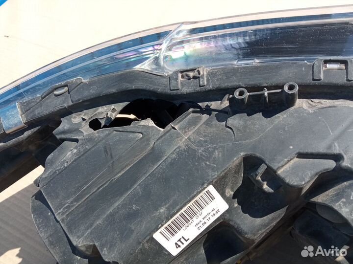 Фара левая Mitsubishi Outlander 3 (2015- н.в.)