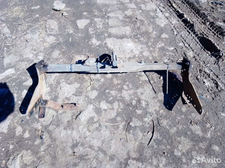 Фаркоп Nissan NP 300