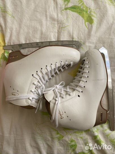 Коньки фигурные Edea Overture 265