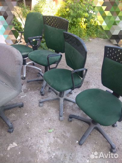 Стулья разные, офисные компьютерные