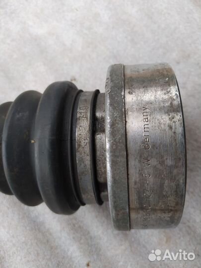 Привод пердний всборе на ауди100 С 3