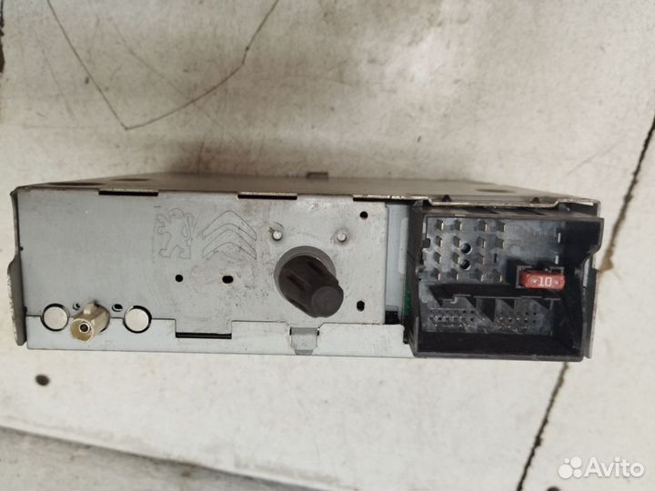 Магнитола Ситроен C4 2