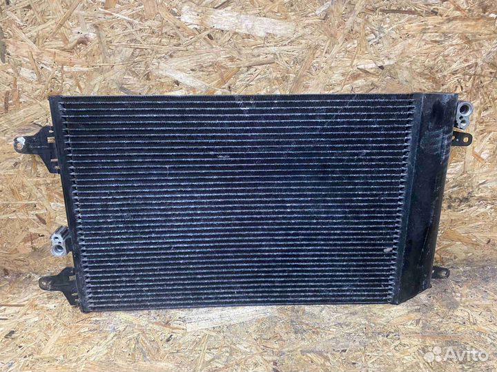 Радиатор кондиционера Ford Galaxy 7M3 820 411 A