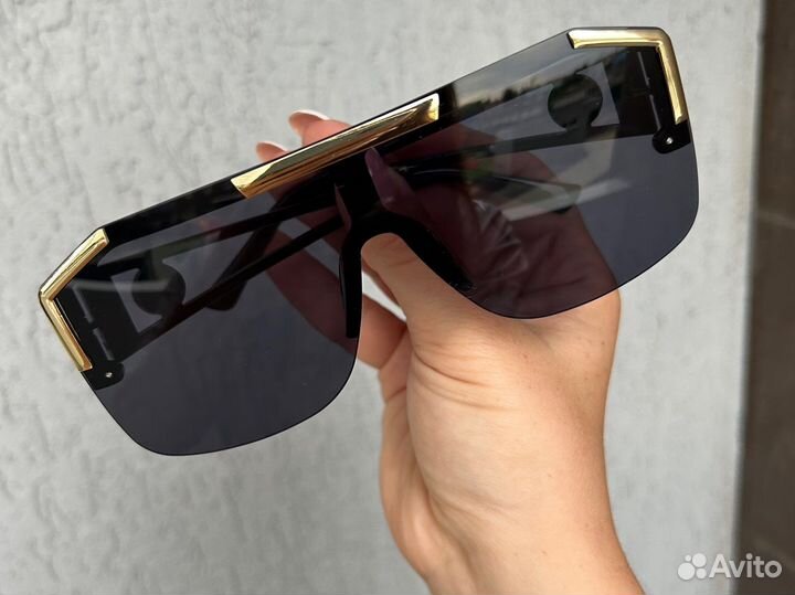 Солнцезащитные очки