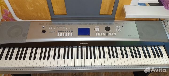 Электронное пианино Yamaha Dgx-520