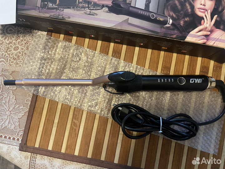 Профессиональная плойка для завивки волос