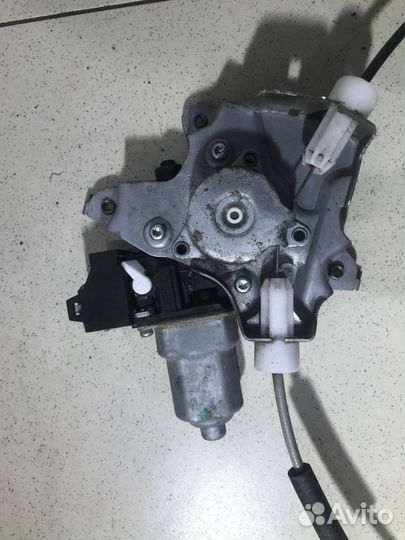 Стеклоподъемник электрический передний правый