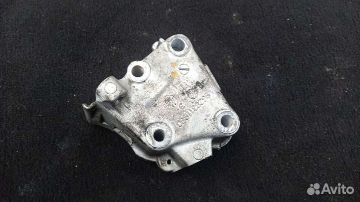 Кронштейн двигателя для Peugeot 607