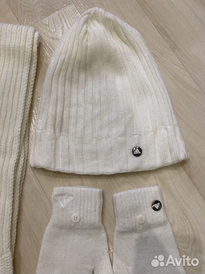 Шапки женские