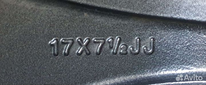 Колеса r17 5x114.3 с резиной 235/55 шипы