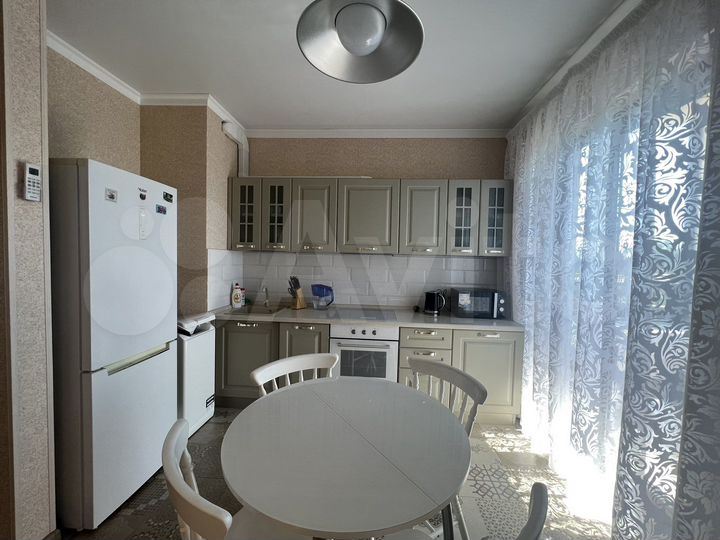 3-к. квартира, 70 м², 2/9 эт.