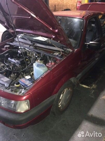 Разбор на запчасти Volkswagen Passat 3