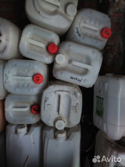 Продам канистры 30литров