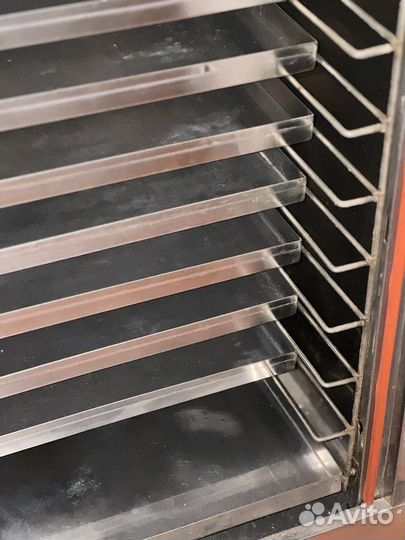 Расстоечный шкаф для пекарни