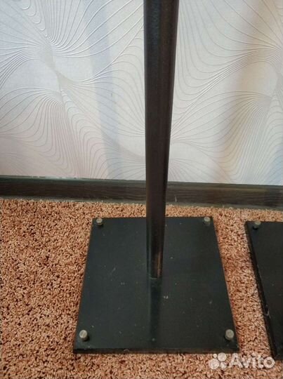 Подставки для колонок