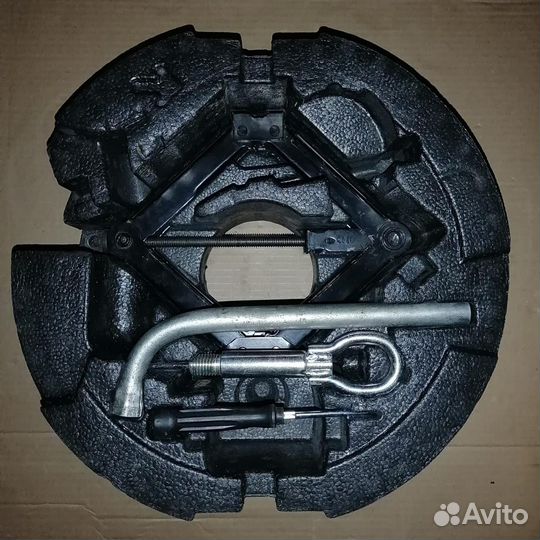 Набор в запаску Skoda Volkswagen