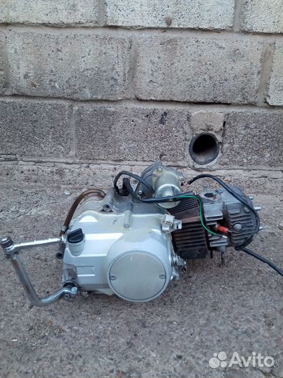 Продаётся двигатель от мопеда альфа 110 кубов