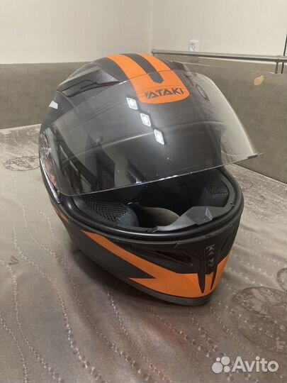 Мотошлем с встроенными очками