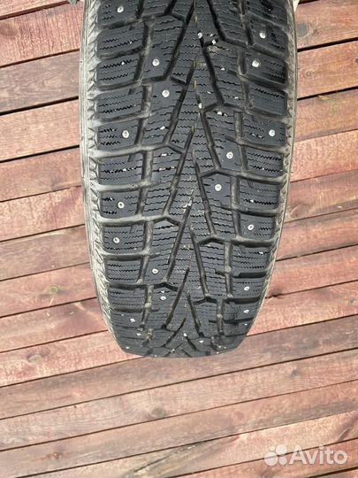 Roadstone Winguard Spike 215/65 R16