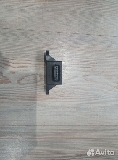 Датчик ускорения Nissan teana J31