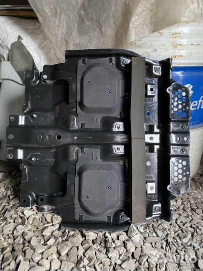 Защита двигателя Toyota land cruiser 200