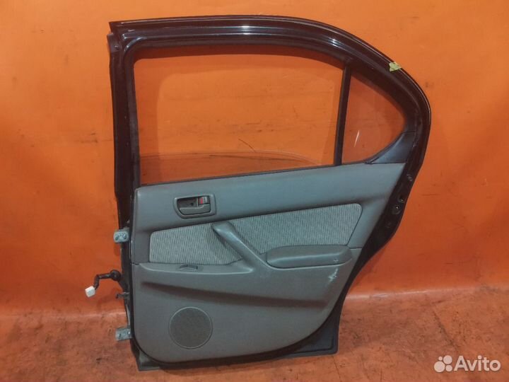 Дверь Toyota Camry SV40 (Заднее Правое)