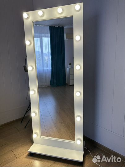 Гримерное зеркало