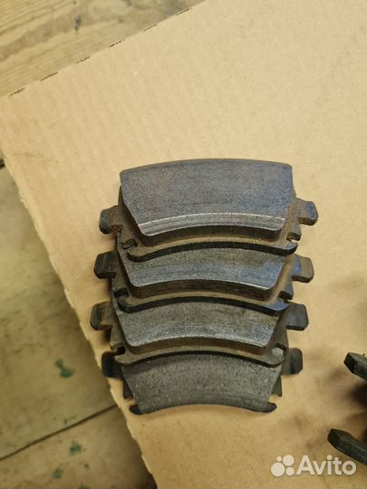 Тормозные колодки VW