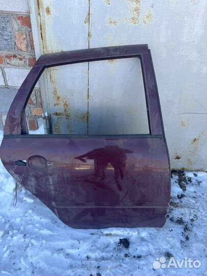 Задняя правая дверь лада гранта