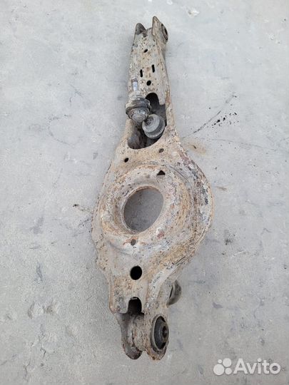 Задний рычаг mazda 3 bk седан