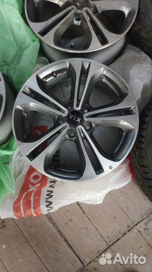 Оригинальные колесные диски Kia Ceed/Cerato R17