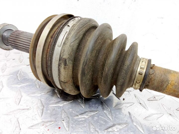 Полуось задняя правая Honda Ridgeline 1