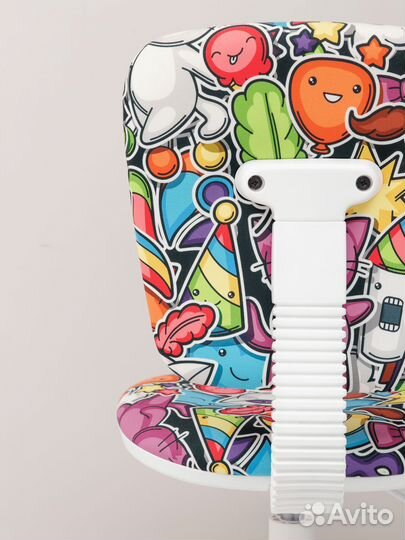 Детское кресло для ребенка