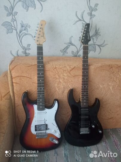 Электрогитары, комбоусилитель, аксессуары