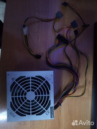Блоки питания Hipo 400W и DeepCool 380W