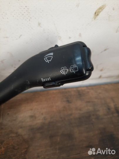 Переключатель подрулевой (стрекоза) Seat Leon