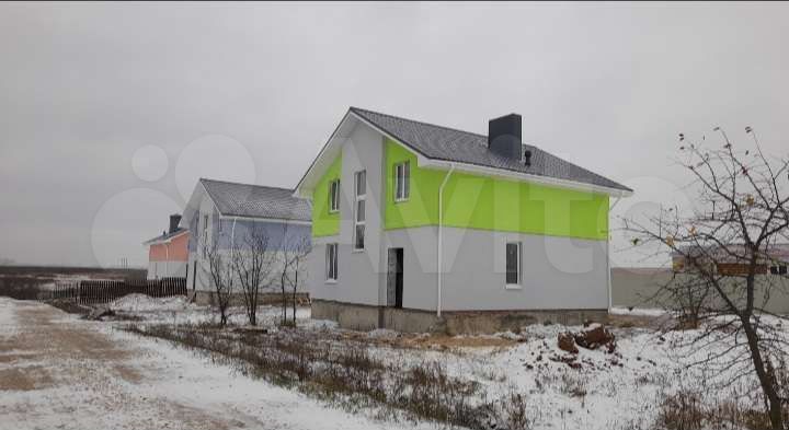 Коттедж 136 м² на участке 6 сот.